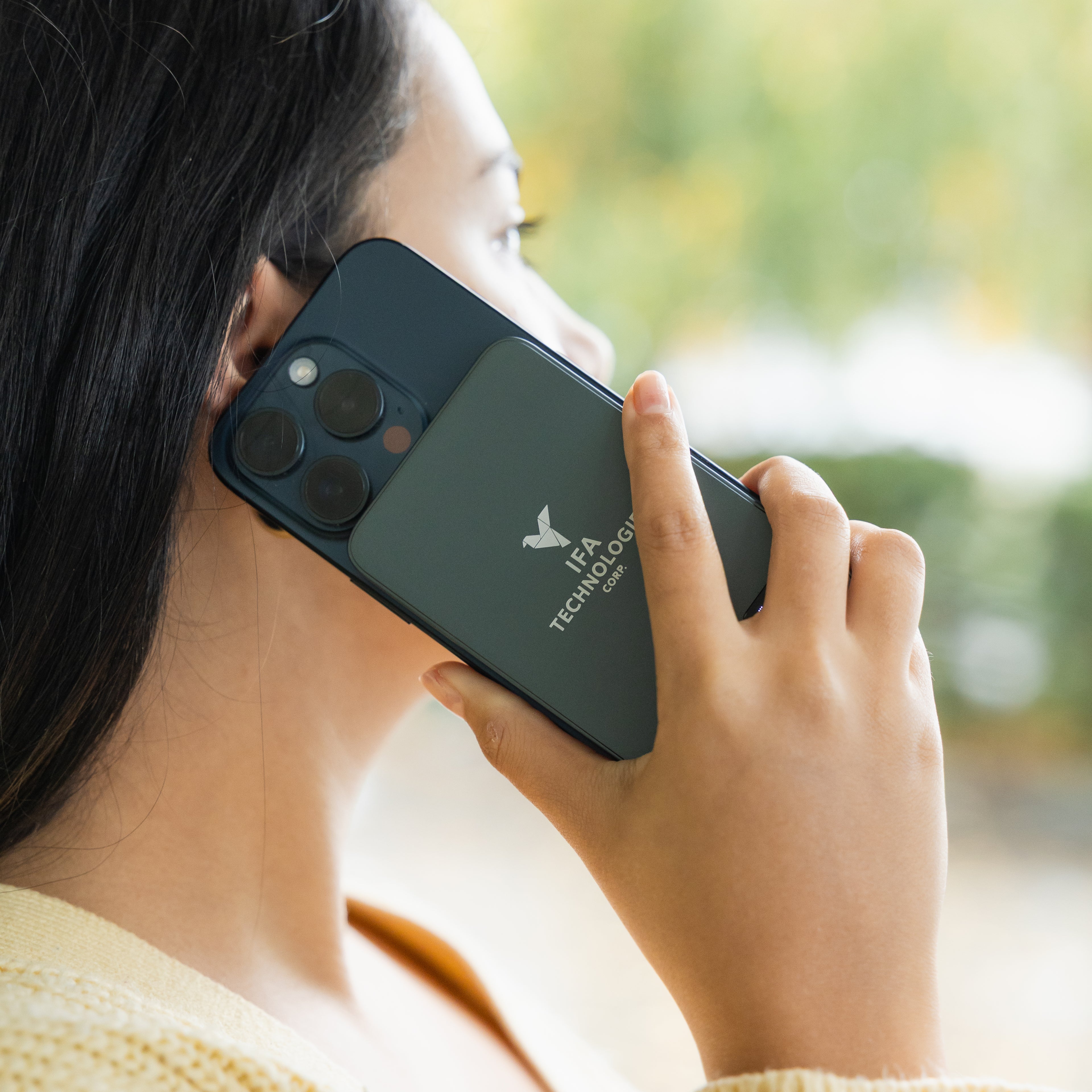 Magnetic Wireless Power Bank